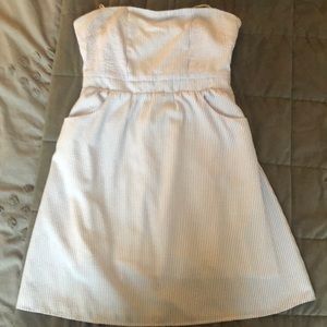Seersucker Strapless Dress with Pockets Size: M